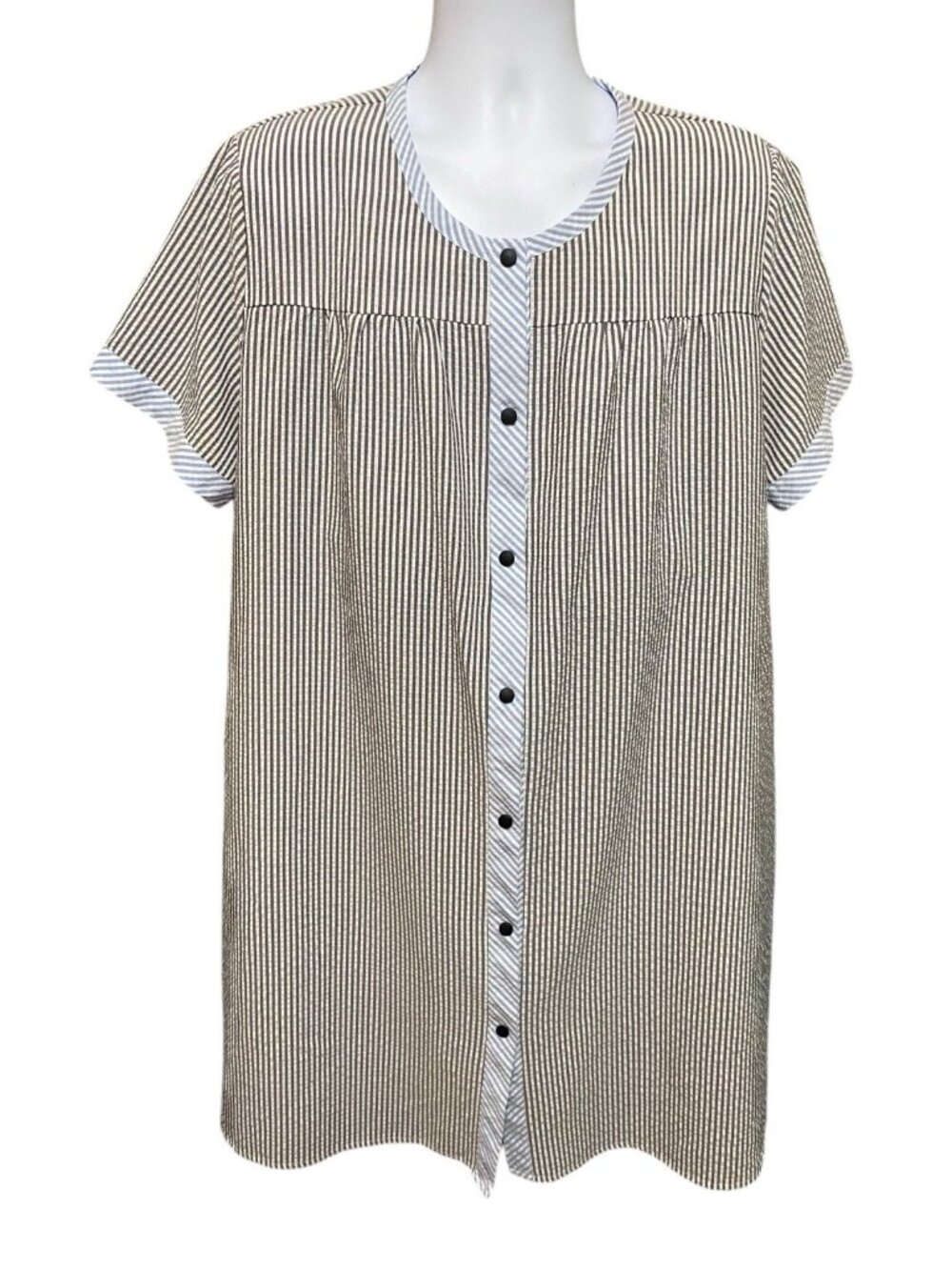 Yozly House Dress XXL‎ Seersucker Short Sleeve Pockets Full Snap Below Knee Robe